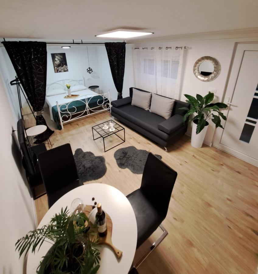 Studio Apartman Maris Apartment Zadar Exterior foto